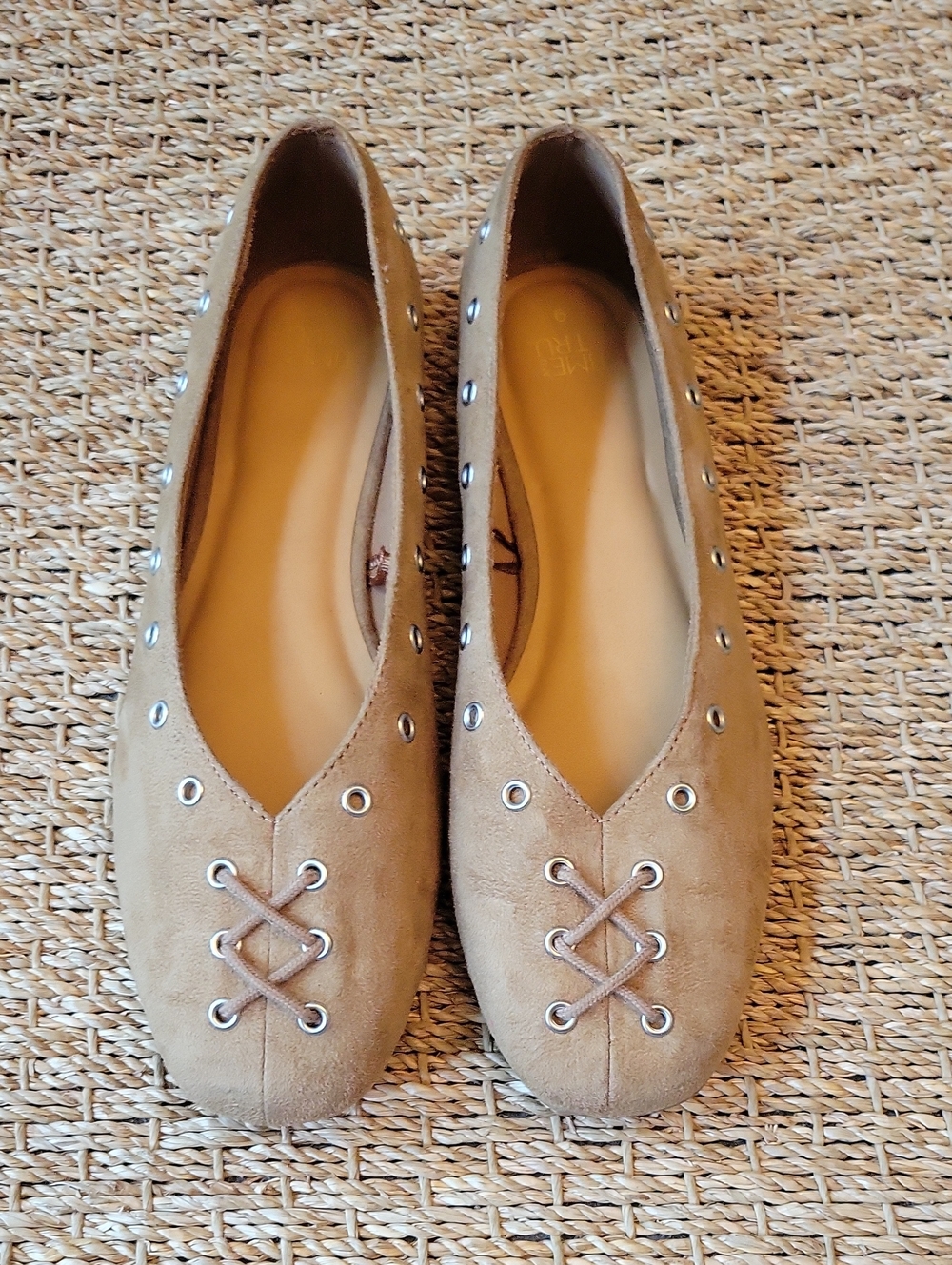 Light Brown Suede Ballet Flat Slip-on Flats. Size 9 Rivet Accents